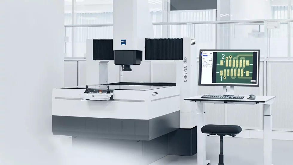 Full-scall ZEISS O-INSPECT in a quality laboratory